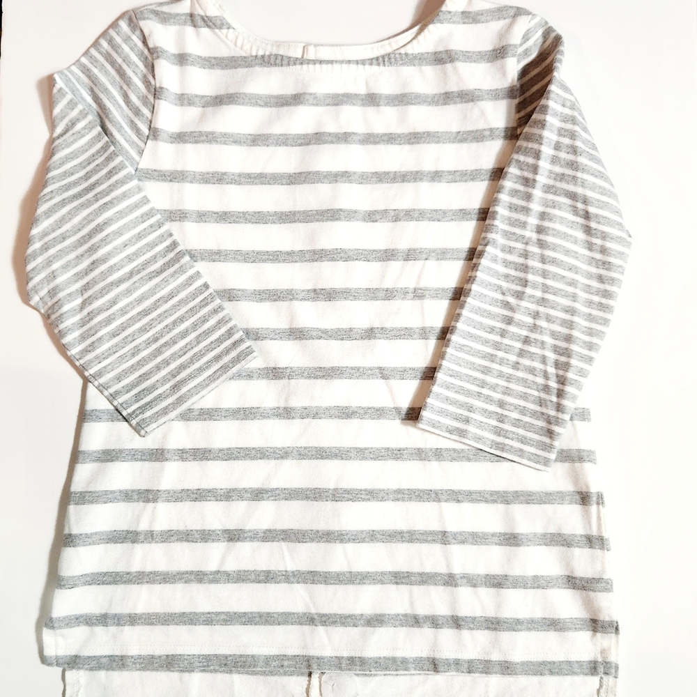 🩷Gap Brand Girl' Striped Gray and White Long Sleeve Top Size: M